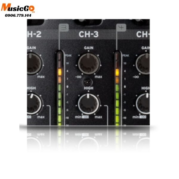 Reloop RMX-80 4+1 channel Performance Club Mixer